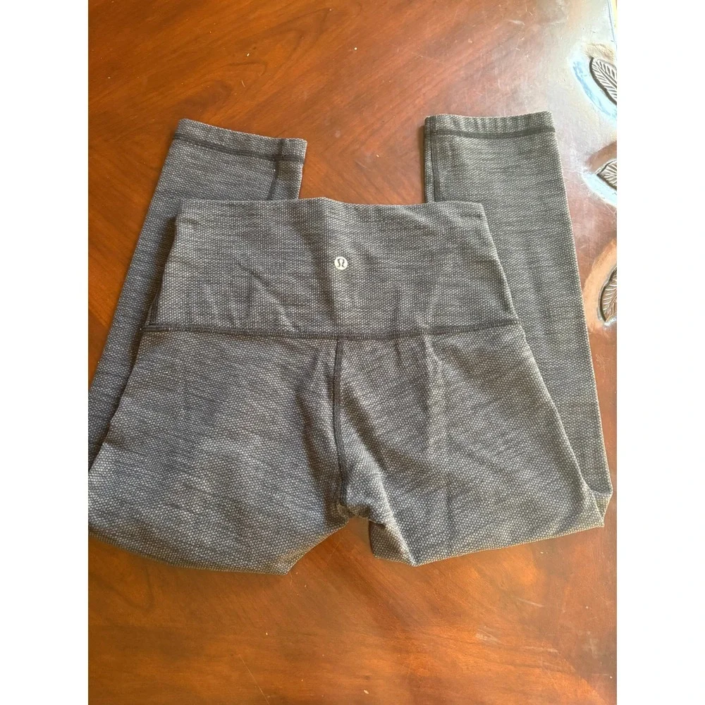 Lululemon High Rise Crop Leggings‎ Gray Black Space Dye Textured Yoga Pants 21in